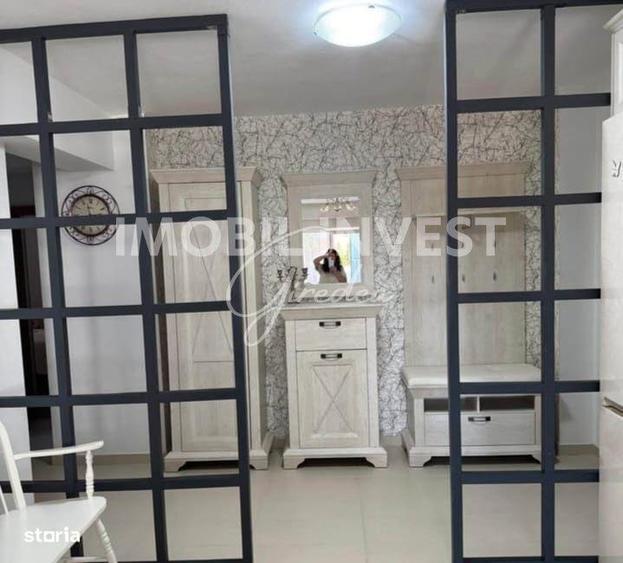 Apartament cu 2 camere, mobilat în Central