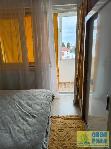 Faleza Nord, de inchiriat 3 camere, mobilat, gaze - 1