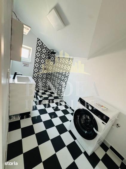 Casă cu 5 camere cu Teren 700 Mp în Giarmata