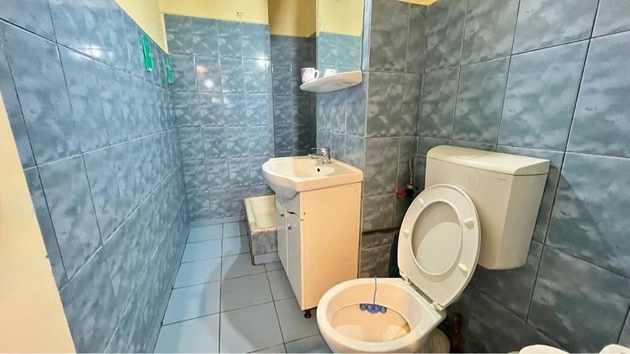 Apartament cu 4 camere decomandat în Traian