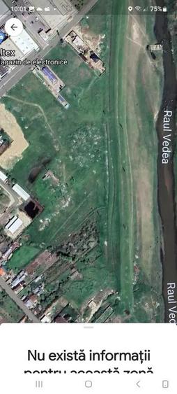 Teren de 2500 mp, în Central