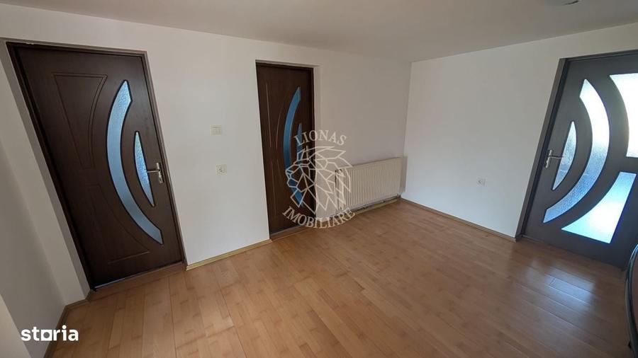 Apartament cu 3 camere în Calea Moldovei