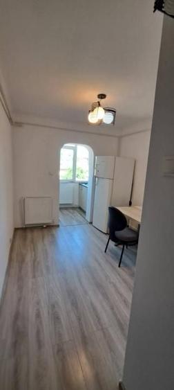 Apartament cu 2 camere decomandat, mobilat în Podul de Fier