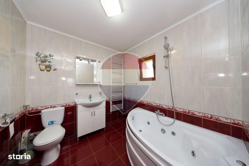 Casă cu 4 camere în Sânpetru