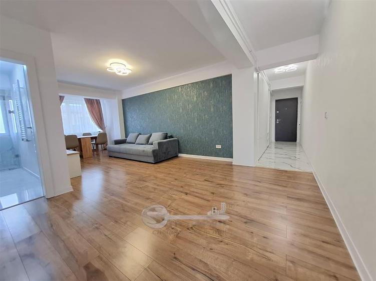 Apartament cu 2 camere semidecomandat, mobilat în Cug