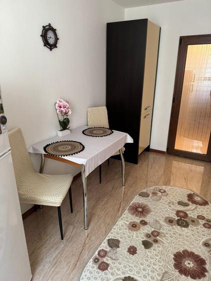 Inchiriez apartament 2 camere in Navodari - 1