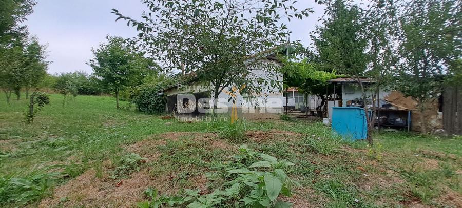 Casă cu 3 camere cu Teren 1715 Mp în Cornești