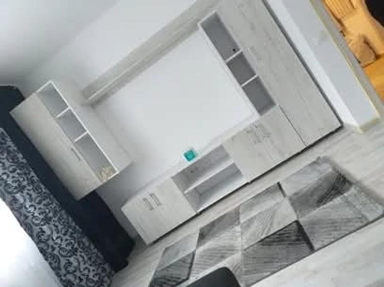Apartament cu 2 camere decomandat în Ozana