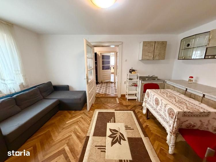 Casă cu 4 camere cu Teren 133 Mp în Lupeni