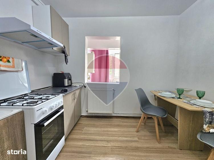 Apartament cu 3 camere decomandat în Inel I
