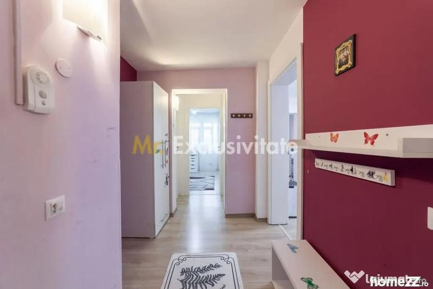 Apartament cu 3 camere semidecomandat în Central