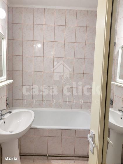 Apartament cu 2 camere decomandat în Piața Centrală
