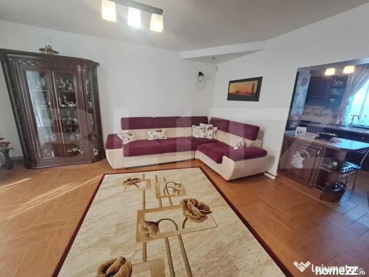 Casă cu 6 camere cu Teren 330 Mp în Central