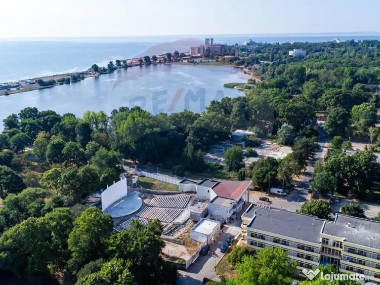 Casă cu 5 camere cu Canalizare în Central