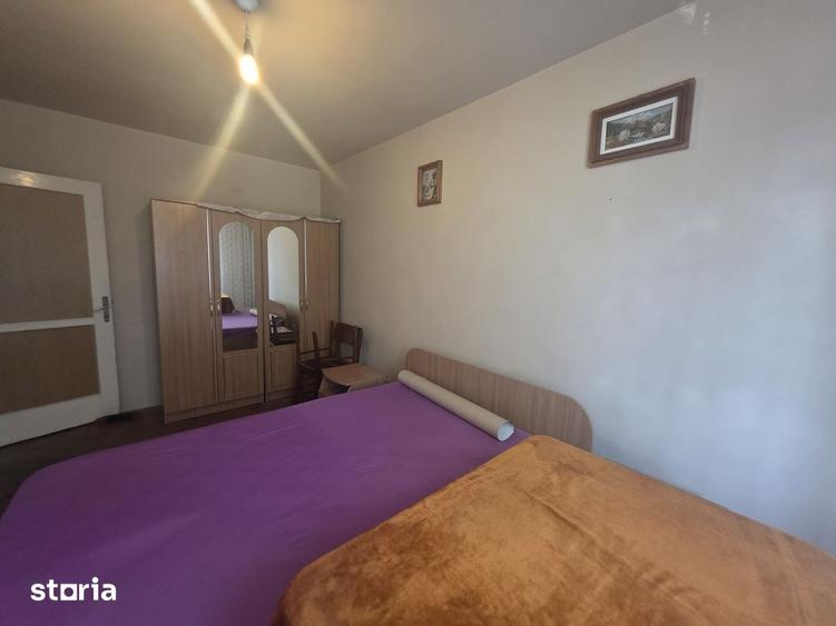 Se vinde apartament 2 camere zona Afi Mall decomandat, de renovat - 10