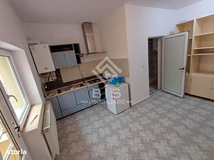 Casă cu 4 camere decomandat cu Teren 300 Mp în Independenței