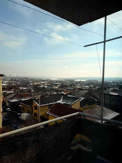 Apartament cu 2 camere decomandat în Gura Văii