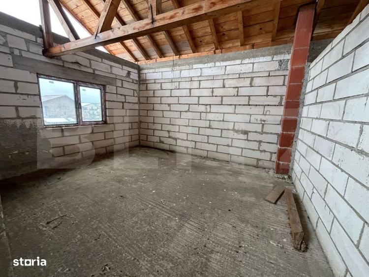 Casă cu 4 camere în Mogoșești