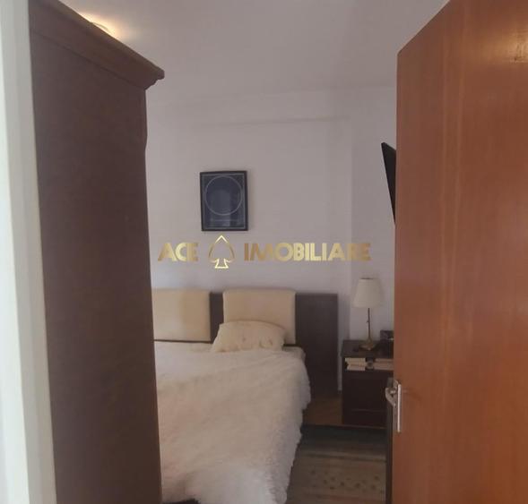 Apartament cu 3 camere decomandat, mobilat în Tineretului