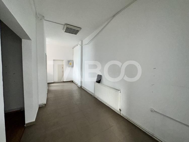 Spațiu comercial, de 110 mp, în Vasile Aaron
