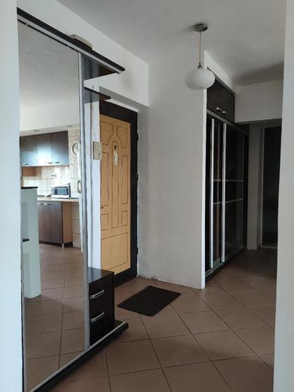 Apartament cu 2 camere decomandat în Militari