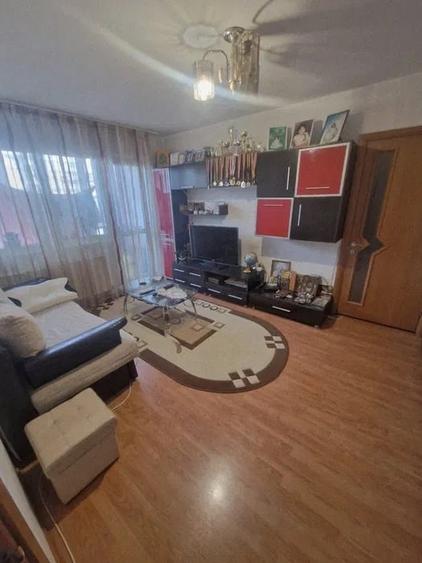 Apartament cu 2 camere semidecomandat în Drumul Taberei