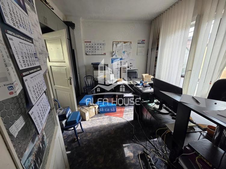 Casă cu 5 camere cu Teren 130 Mp în Luncă
