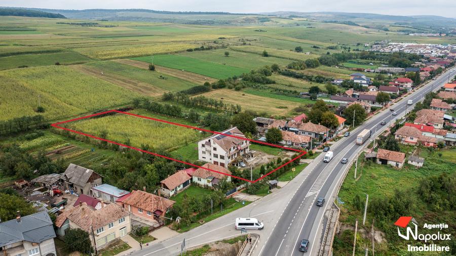 Casă individuală cu 10 camere cu Garaj în Iclod