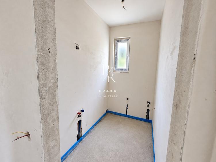 Apartament cu 3 camere decomandat în Florești