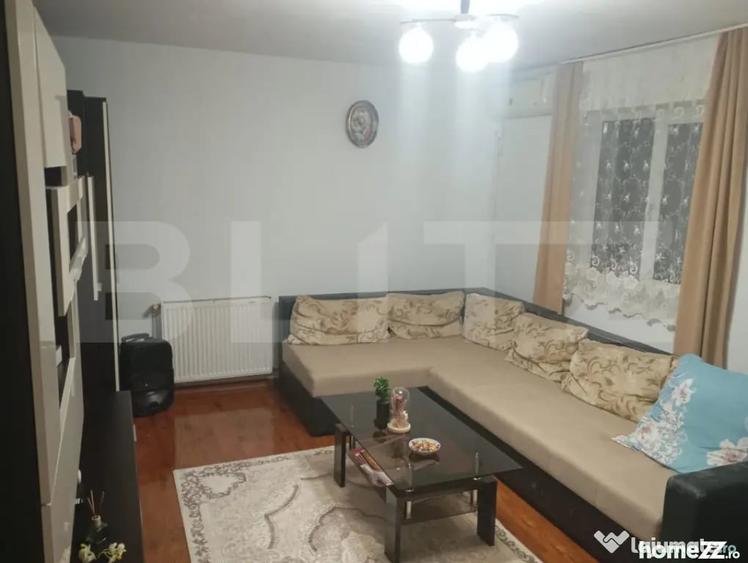 Apartament cu 2 camere decomandat în Micro 6