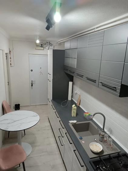 Apartament cu 2 camere decomandat în Nicolae Titulescu