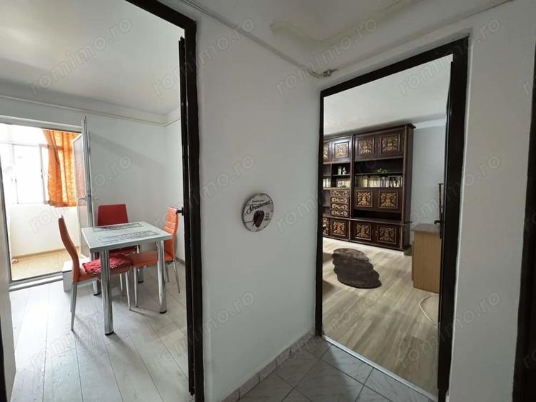 Apartament cu 3 camere decomandat, mobilat în Steaua