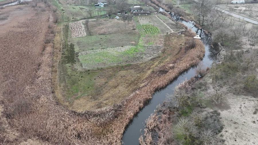 TEREN INTRAVILAN 4.508 MP CU APA PE 3 LATURI Cardon, Delta Dunarii - Sulina - Padurea Letea - 4