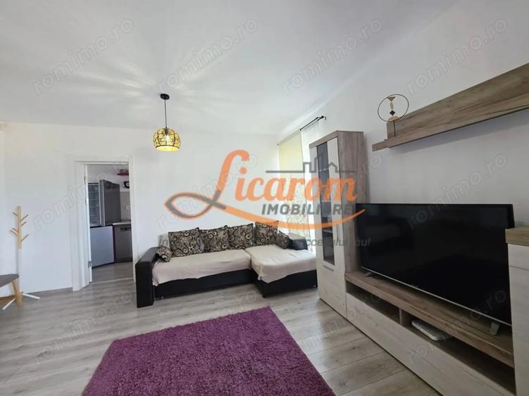 Apartament cu 2 camere semidecomandat în Cristian