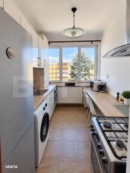 Apartament cu 3 camere semidecomandat în Ultracentral