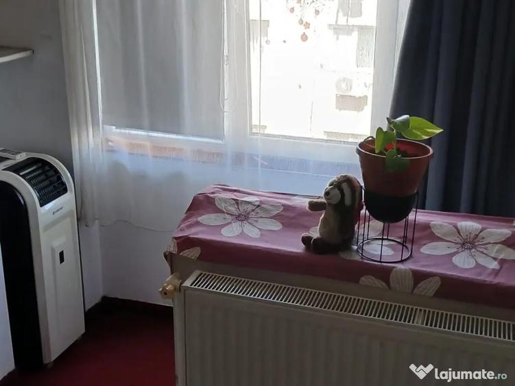 Garsonieră decomandată în Central