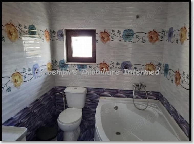 Casă cu 6 camere cu Teren 400 Mp în Central