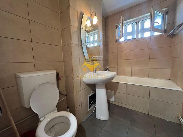 Apartament cu 4 camere decomandat, mobilat în Mănăștur