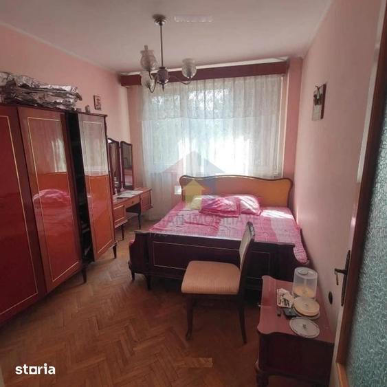 Apartament cu 3 camere în Viziru 1