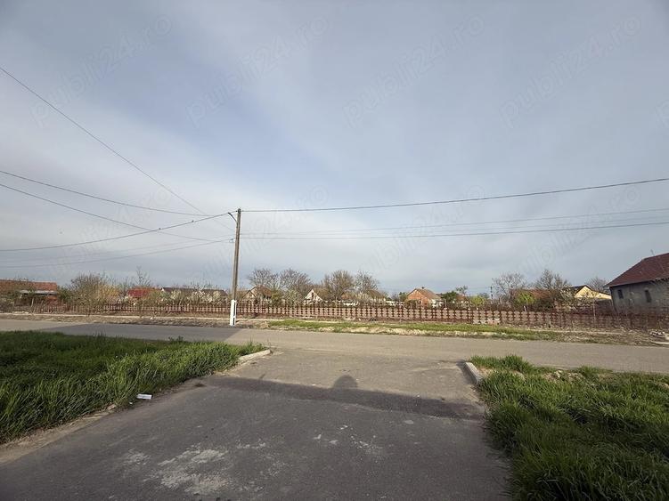 Teren de 1658 mp, în Iecea Mare