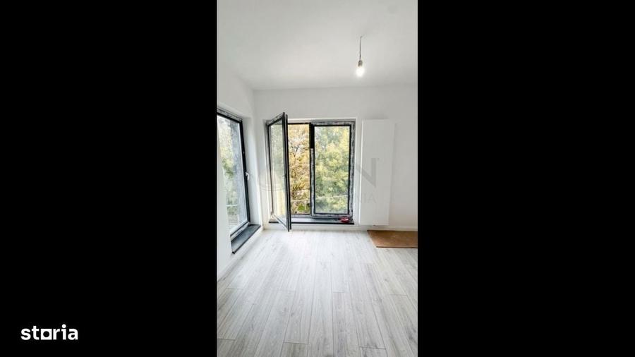 Casă cu 4 camere cu Teren 150 Mp în Barbu Văcărescu