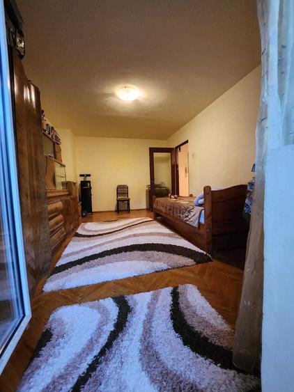 Apartament cu 2 camere decomandat în Carpați 2