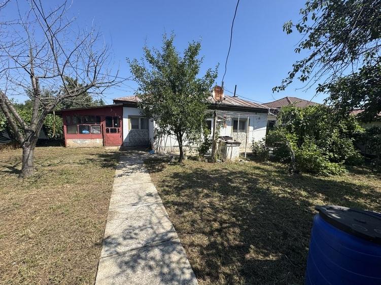 Casă cu 3 camere în Central
