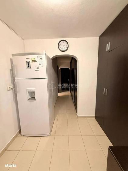 Apartament cu 3 camere decomandat, mobilat în Dristor