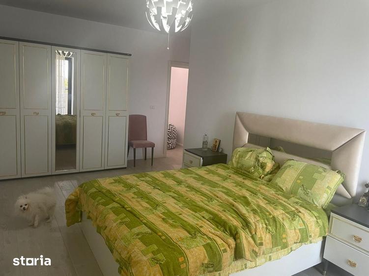 Apartament cu 4 camere decomandat în Dămăroaia