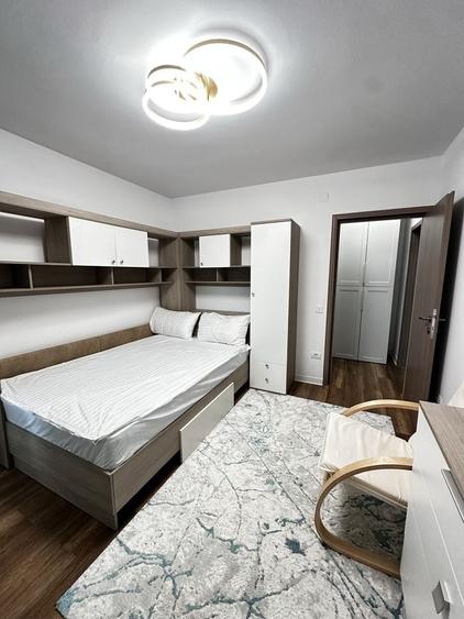 Apartament cu 2 camere decomandat în Cornișa
