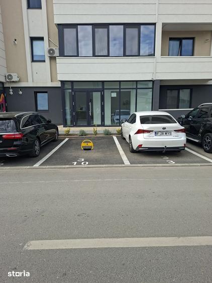 Spațiu comercial, de 65 mp, în Central