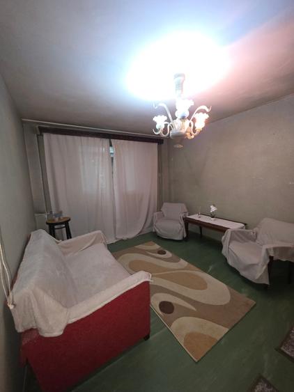 Apartament cu 2 camere semidecomandat în Politehnica