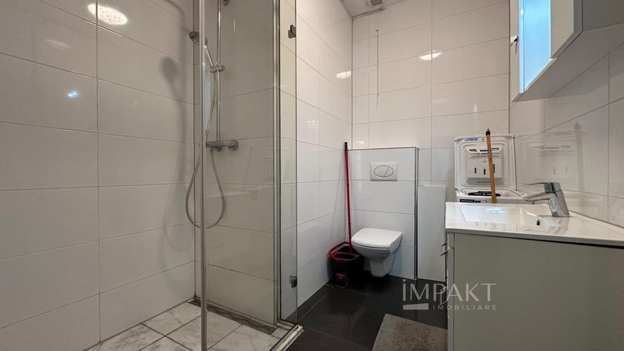Apartament cu 3 camere semidecomandat, mobilat în Gheorgheni