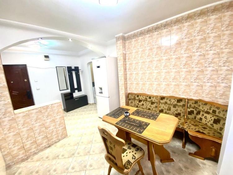 Apartament cu 2 camere decomandat, mobilat în Exterior Vest